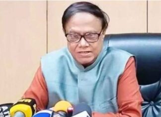 একসঙ্গে সব দুর্বল ব্যাংক ঠিক করা সম্ভব নয়: গভর্নর