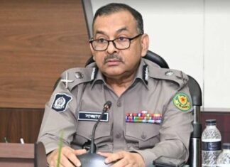 ঢাকায় ভোটকেন্দ্রে সর্বোচ্চ নিরাপত্তা নিশ্চিত করার নির্দেশ