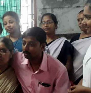 ফেসবুক মিলিয়ে দিল মা-ছেলেকে