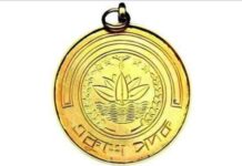 বৃহস্পতিবার একুশে পদক বিতরণ করবেন প্রধান উপদেষ্টা