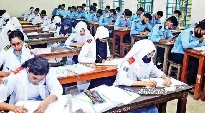 এইচএসসিতে ২০ হাজারের বেশি অনুপস্থিত, বহিষ্কার ১৫