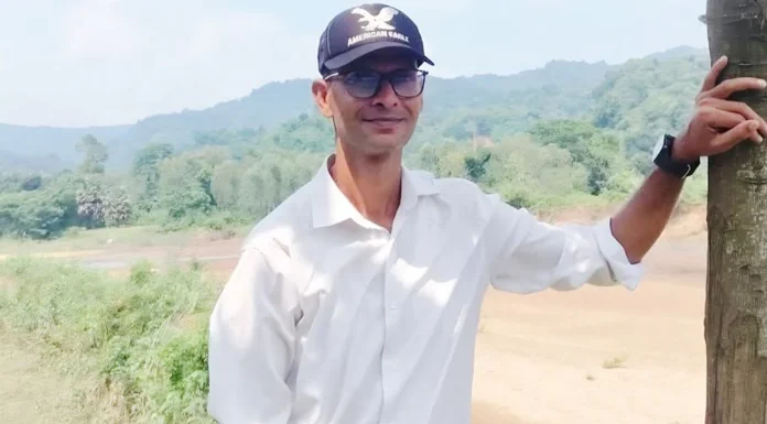 দোকানে ঢুকে সাংবাদিককে গুলি করে হত্যা